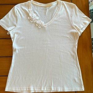 Bass Cream T-Shirt with flower details